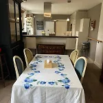 Céline Apartman *